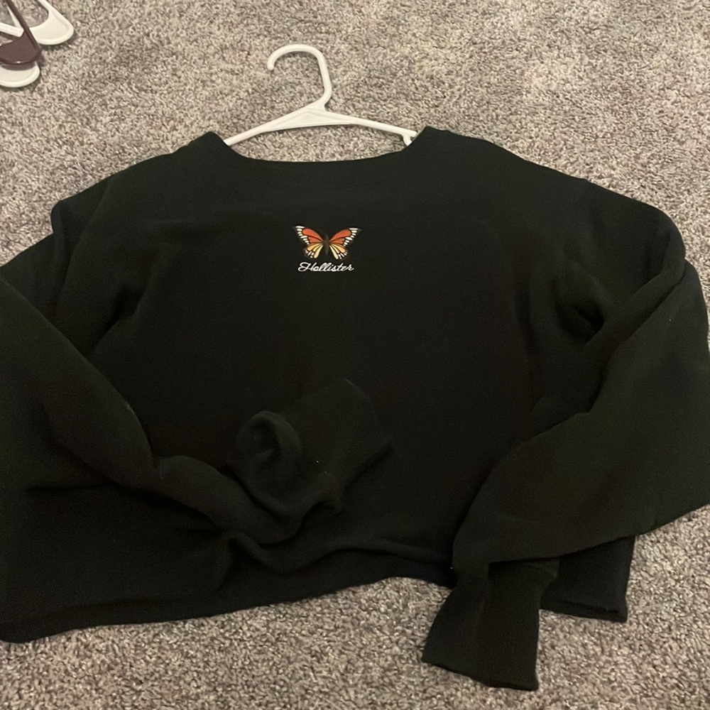 Cropped long sleeve shirt